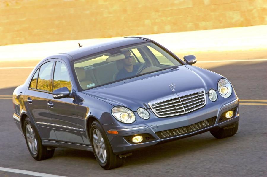  Mercedes-Benz E320 BlueTEC 2007 года  (фото 37 из 76)